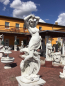 Preview: Steinfigur, Frau im Schilf, Gartendekoration