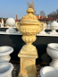 Preview: Pflanzamphore mit Henkel auf Sockel mit Deckel, Barockes Design, Pflanzschale, Steinamphore, Park & Gartendekoration, Steing