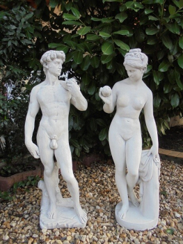 Gartenfiguren, David & Eva mit Apfel in der Hand