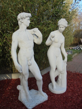 Gartenfiguren, David & Eva mit Apfel in der Hand