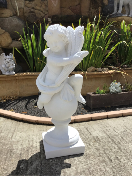 Gartenfigur Sommer aus 4 Jahreszeiten, Putte auf Kugel, Skulptur, Steinfigur, Steinguss, Statue