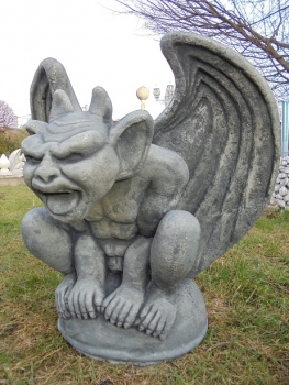 Gargoyle, Statuen, Steinfiguren, Skulpturen, Gartenfiguren