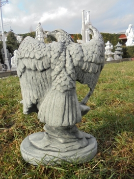 Adler, Steinfiguren, Gartenfiguren, Skulpturen, Statuen