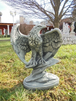 Adler, Steinfiguren, Gartenfiguren, Skulpturen, Statuen