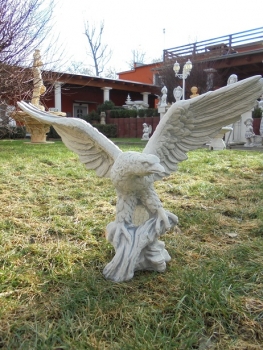 Adler, Steinfiguren, Gartenfiguren, Skulpturen, Statuen