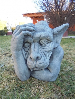 Gargoyle, Statuen, Steinfiguren, Skulpturen, Gartenfiguren