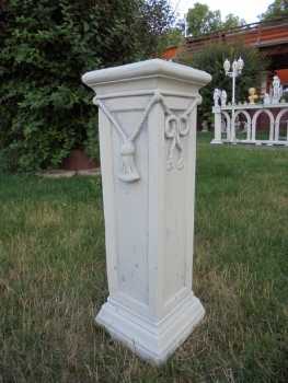 Säule, Sockel, Steinsäule, Figurensäule, Podest, Gartendekoration