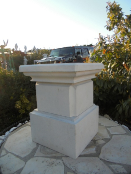 Sockel für Gartenfigur, Podest 63 cm Hoch