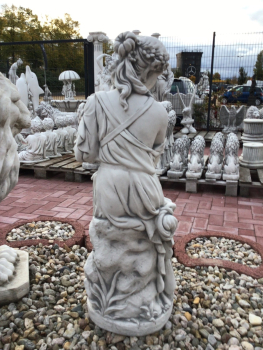 Steinfigur, Sitzende Frauenfigur, Gartenfigur, Park & Gartendekoration, Frostsicher