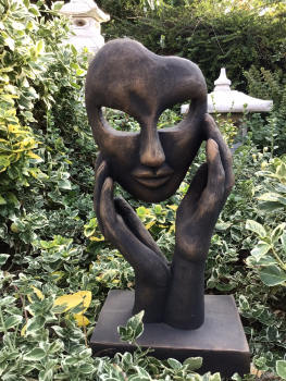 Steinfigur Hände mit Gesicht, Gartenfigur Steinguss, 37 cm, Büste