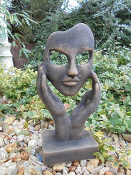 Steinfigur Hände mit Gesicht, Gartenfigur Steinguss, 37 cm, Büste