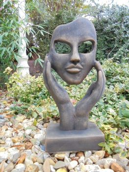 Steinfigur Hände mit Gesicht, Gartenfigur Steinguss, 37 cm, Büste