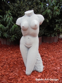 Gartenfiguren, Steinfiguren, Statuen, Skulpturen, Gartendekoration