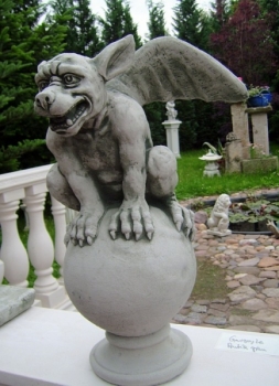 Gargoyle, Statuen, Steinfiguren, Skulpturen, Gartenfiguren