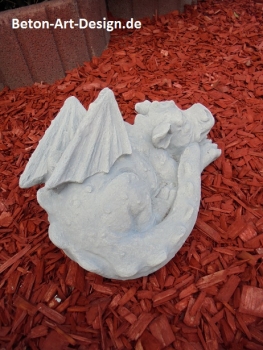 Drache, Skulptur, Steinfigur, Gartenfigur, Gartendekoration, Statue