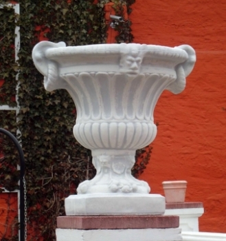 Pflanzamphore cup height 69 cm - timeless design