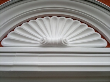 Fassadenstuck, Fensterumrahmung, Stuckleiste, Betonstuck