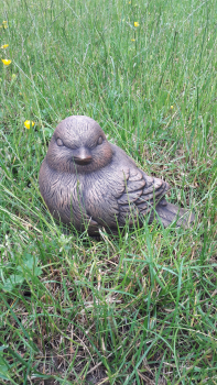 Gartenfigur, kleiner Spatz "Blick nach links" 16 cm groß, Steinfigur, Skulptur, Park & Gartendekoration