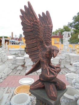 Adler, Gartenfiguren, Steinfiguren, Statuen, Skulpturen, Gartendekoration