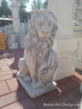 Löwen, Steinfiguren, Gartenfiguren, Skulpturen, Statuen