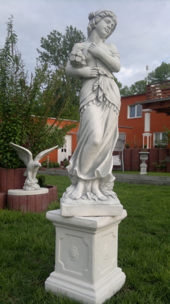 Gartenfiguren, Steinfiguren, Statuen, Skulpturen, Gartendekoration