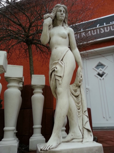 Steinfiguren, Gartenfiguren, Skulpturen, Statuen