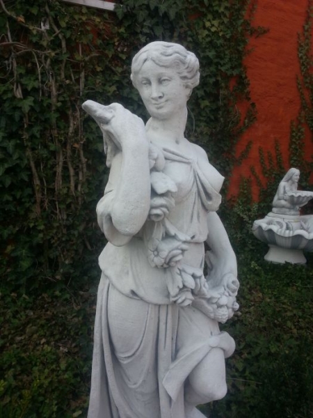 Gartenfiguren, Steinfiguren, Statuen, Skulpturen, Gartendekoration