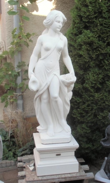 Gartenfiguren, Steinfiguren, Statuen, Skulpturen, Gartendekoration