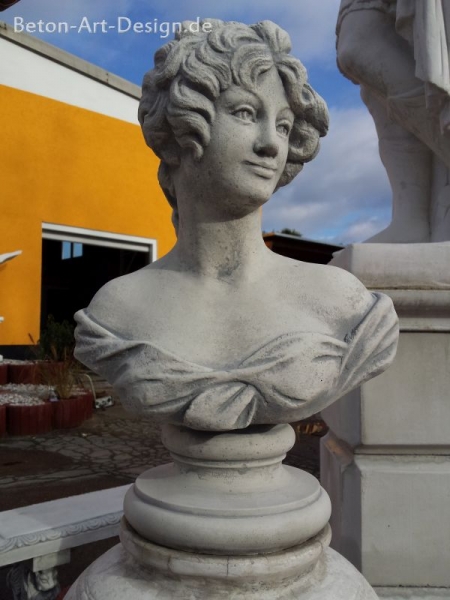 magnificent breasts "Frauenbüste" 51 cm tall