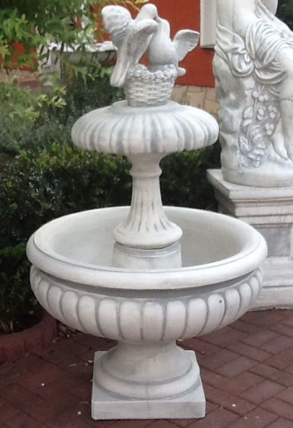 Steinbrunnen, Gartenbrunnen, Brunnen