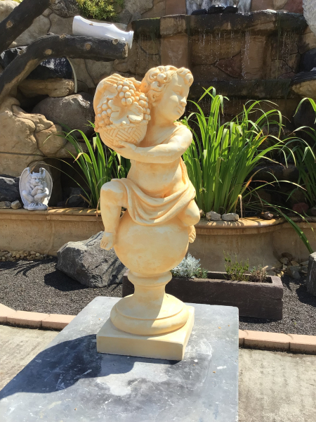 Gartenfigur Herbst aus 4 Jahreszeiten, Putte auf Kugel, Skulptur, Steinfigur, Steinguss, Statue
