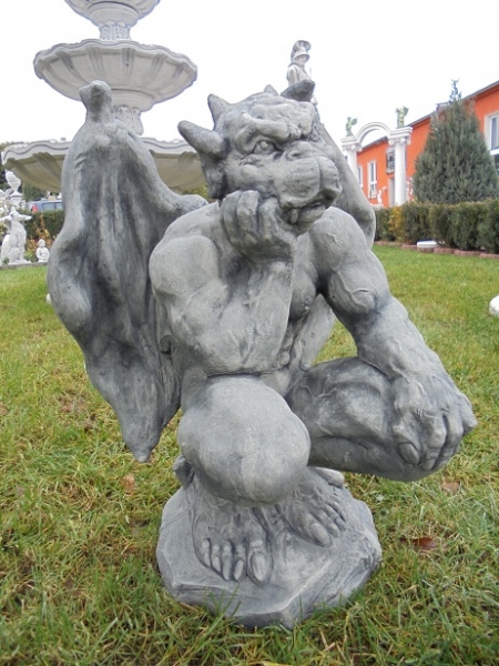 Gargoyle, Statuen, Steinfiguren, Skulpturen, Gartenfiguren
