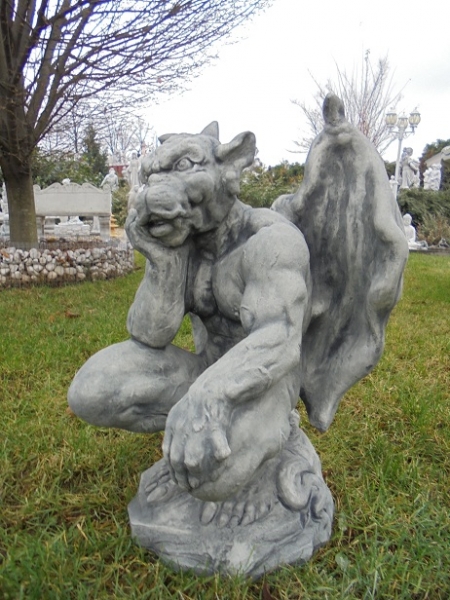 Gargoyle, Statuen, Steinfiguren, Skulpturen, Gartenfiguren