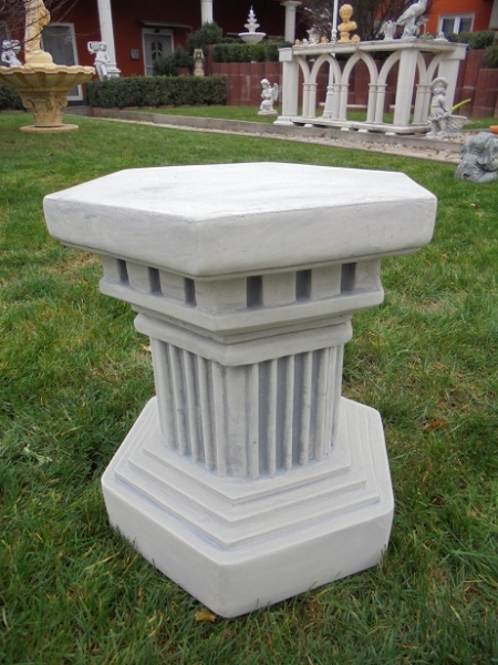 Säule, Sockel, Steinsäule, Figurensäule, Podest, Gartendekoration