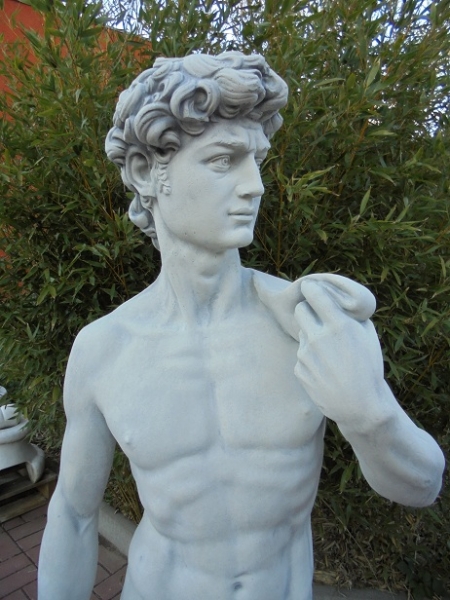 Gartenfiguren, Steinfiguren, Statuen, Skulpturen, Gartendekoration
