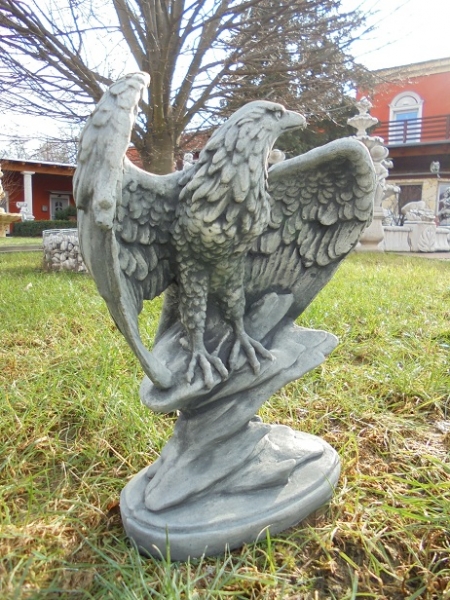Adler, Steinfiguren, Gartenfiguren, Skulpturen, Statuen
