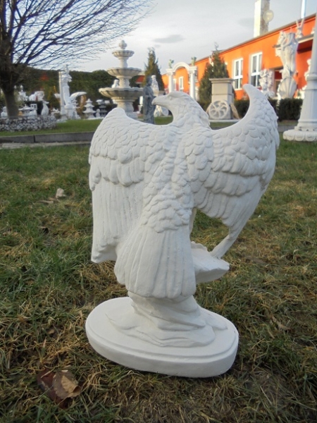 Adler, Steinfiguren, Gartenfiguren, Skulpturen, Statuen