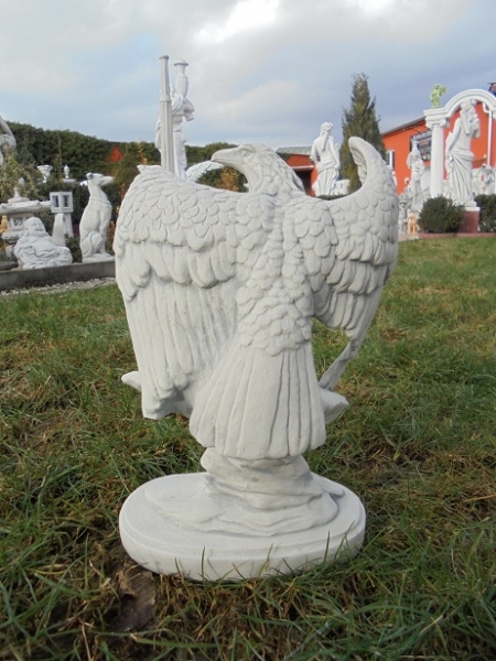 Adler, Gartenfiguren, Steinfiguren, Statuen, Skulpturen, Gartendekoration