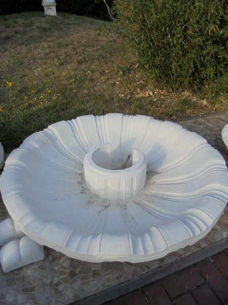 Steinbrunnen, Gartenbrunnen, Brunnen