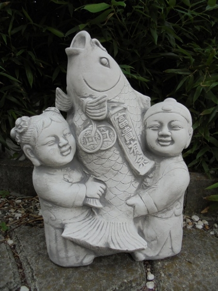 Koi Fisch Skulptur, Steinfigur