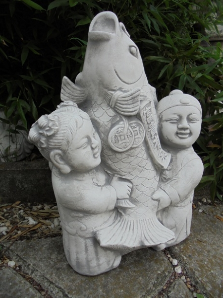 Koi Fisch Skulptur, Steinfigur