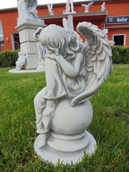Skulptur Engel Steinfigur Gartenfigur Statue Steinguss