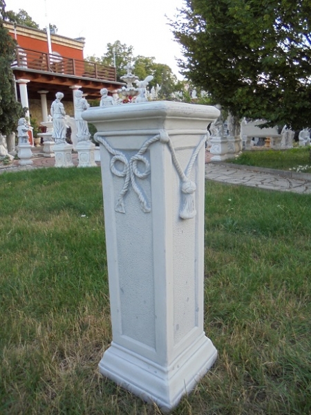 Säule, Sockel, Steinsäule, Figurensäule, Podest, Gartendekoration