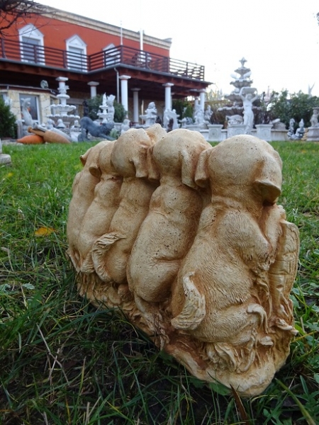 Hund, Gartenfiguren, Steinfiguren, Statuen, Skulpturen, Gartendekoration