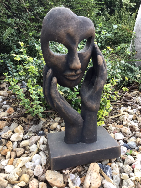 Steinfigur Hände mit Gesicht, Gartenfigur Steinguss, 37 cm, Büste