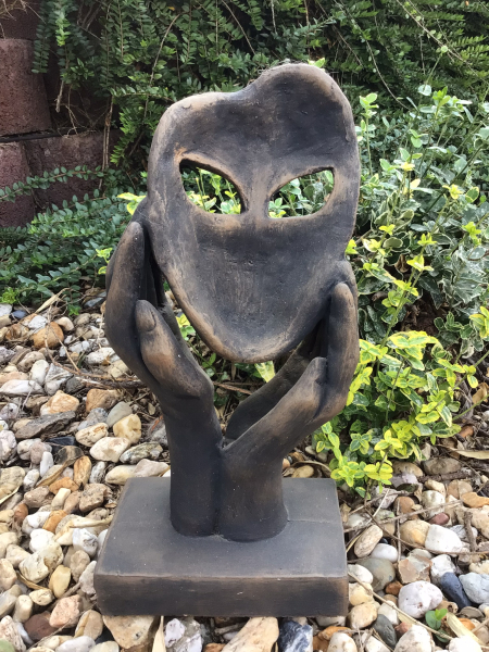 Steinfigur Hände mit Gesicht, Gartenfigur Steinguss, 37 cm, Büste
