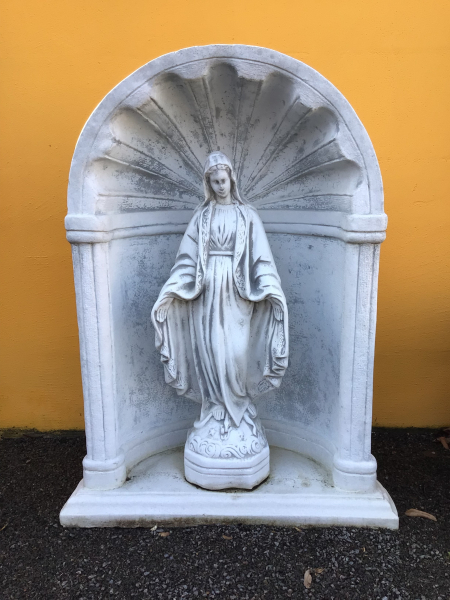 Kapelle mit der Heiligen Maria, Steinguss, Park & Gartendekoration, Frostsicher, Gartenfigur
