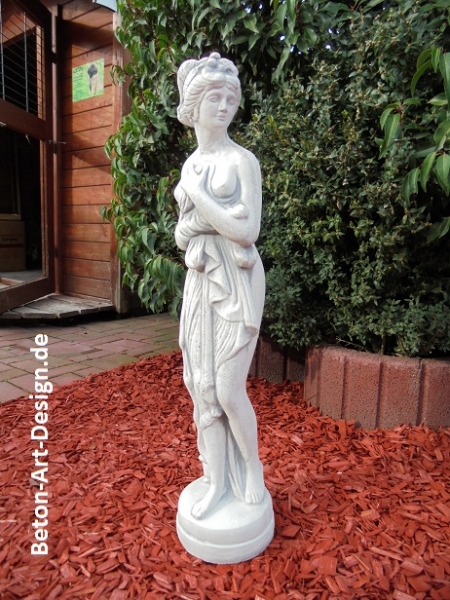 pretty garden statue "Woman with towel" 74 cm high