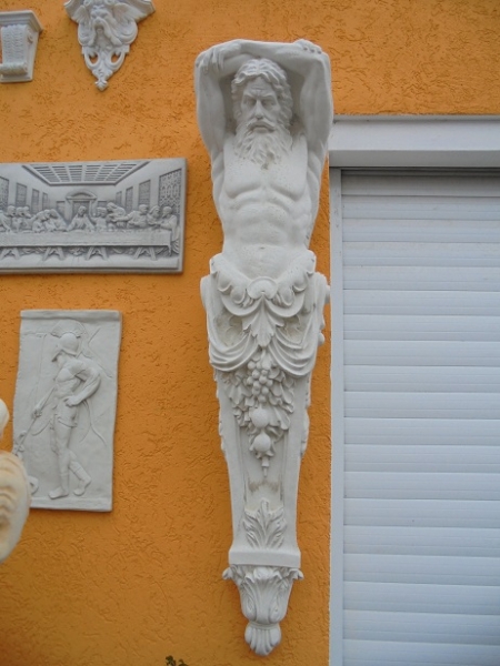 Atlant, Konsole, Fassadenstuck, Fensterbank Konsole, Fassadenschmuck, Stuck, Gipsstuck