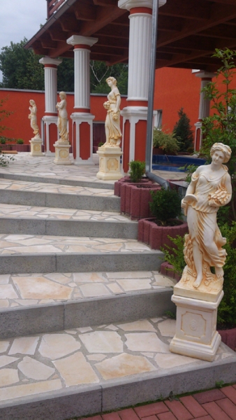 Steinfiguren Set, Gartenfiguren, Skulpturen, Statuen